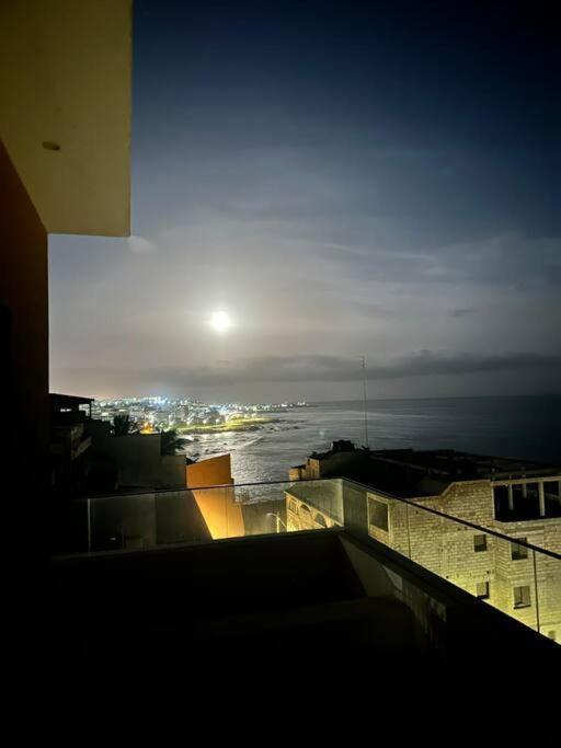 Ocean Mirror Apartment Praia Bagian luar foto
