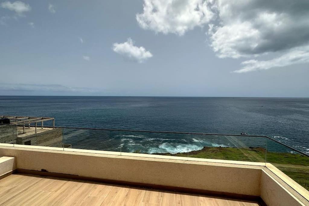 Ocean Mirror Apartment Praia Bagian luar foto