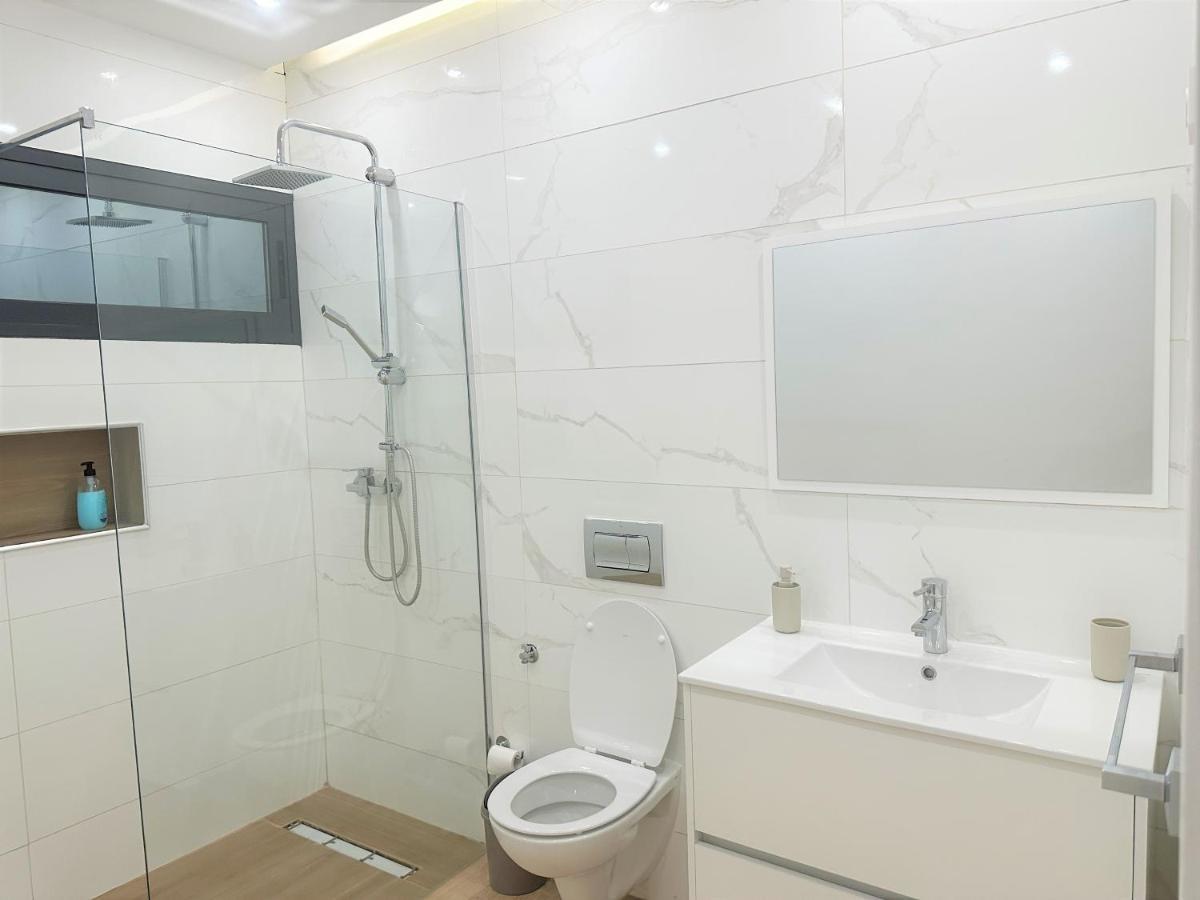 Ocean Mirror Apartment Praia Bagian luar foto